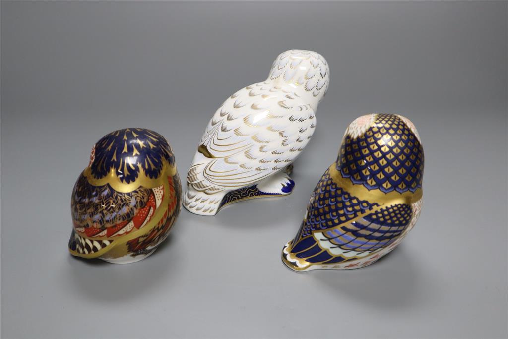 Three Royal Crown Derby owl paperweights, longest 15cm